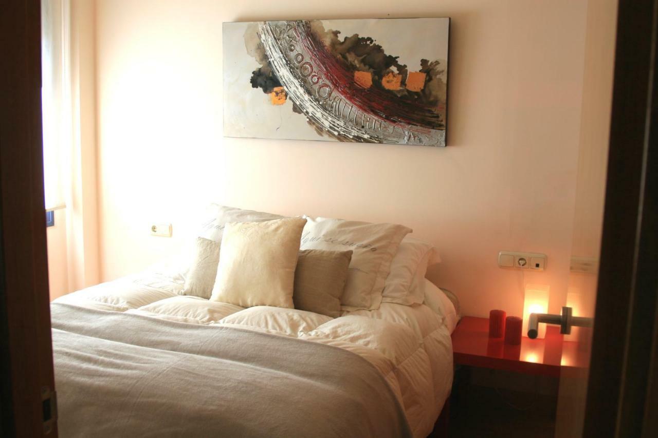 Apartamento Malaga Centro Y Playa-Parking ภายนอก รูปภาพ