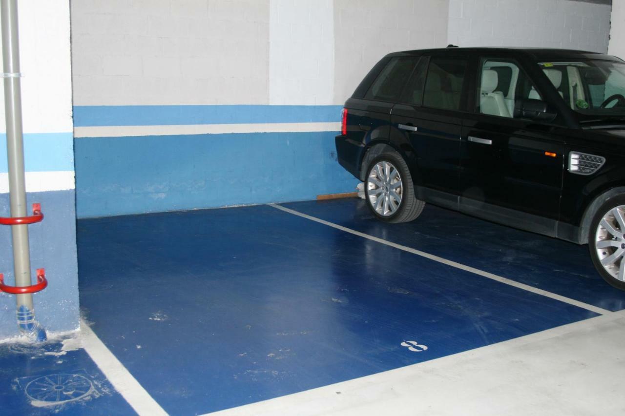 Apartamento Malaga Centro Y Playa-Parking ภายนอก รูปภาพ